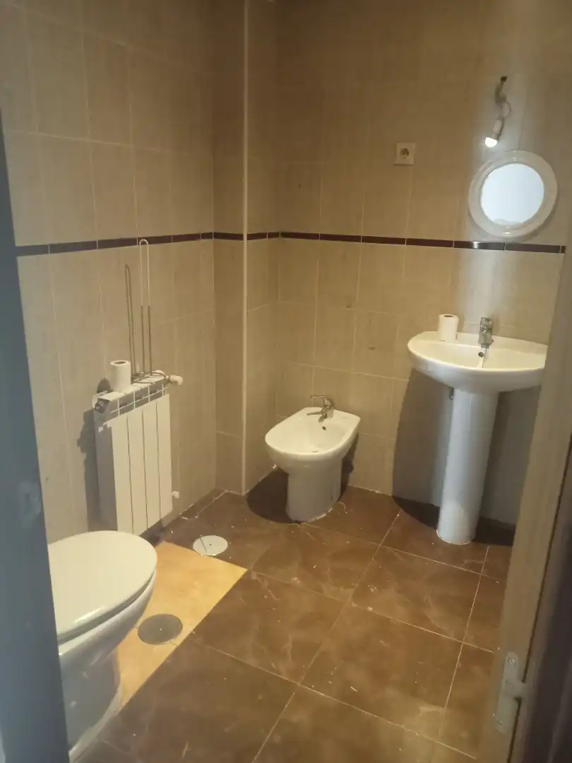Baño de Piso en venta en Ocaña con Calefacción, Parquet y Balcón
