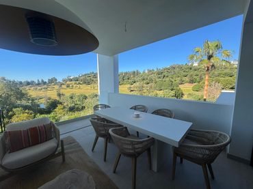 Apartamento con piscina en venta en Calle Nueva Atalaya 25
