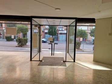 Local commercial à louer à Carrer de l'Estatut 7