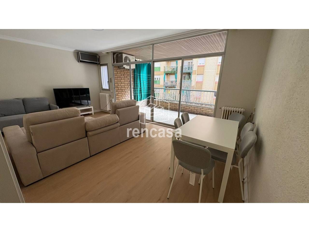 Sala de estar de Piso de alquiler en  Lleida Capital con Aire acondicionado, Calefacción y Parquet