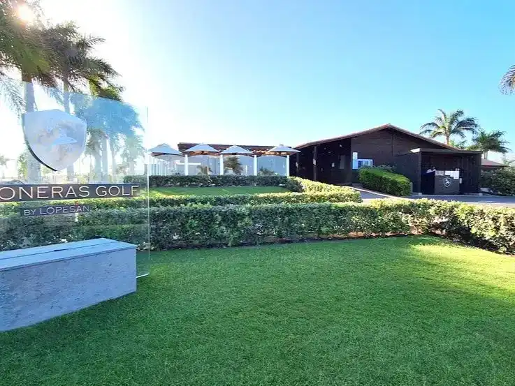 Pis en venda en San Bartolomé de Tirajana amb Piscina i Moblat