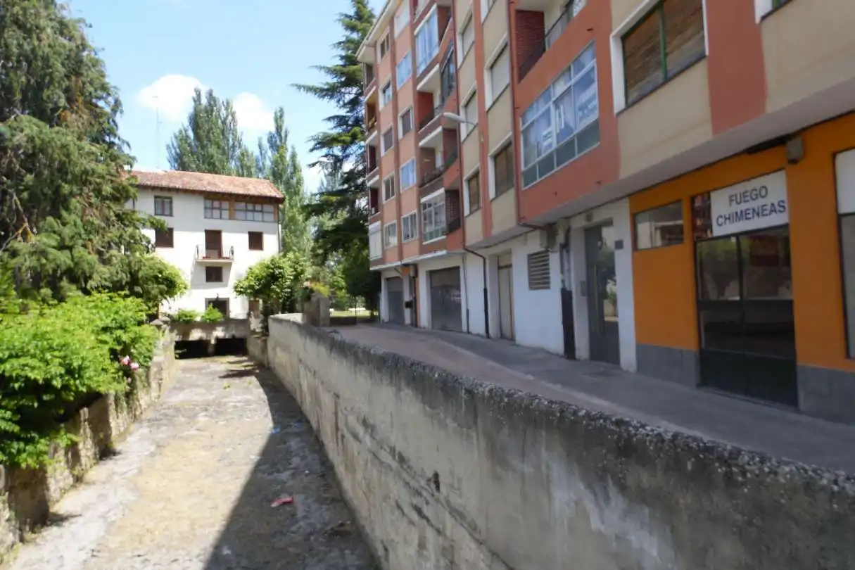 Local comercial en venta en Medina de Pomar
