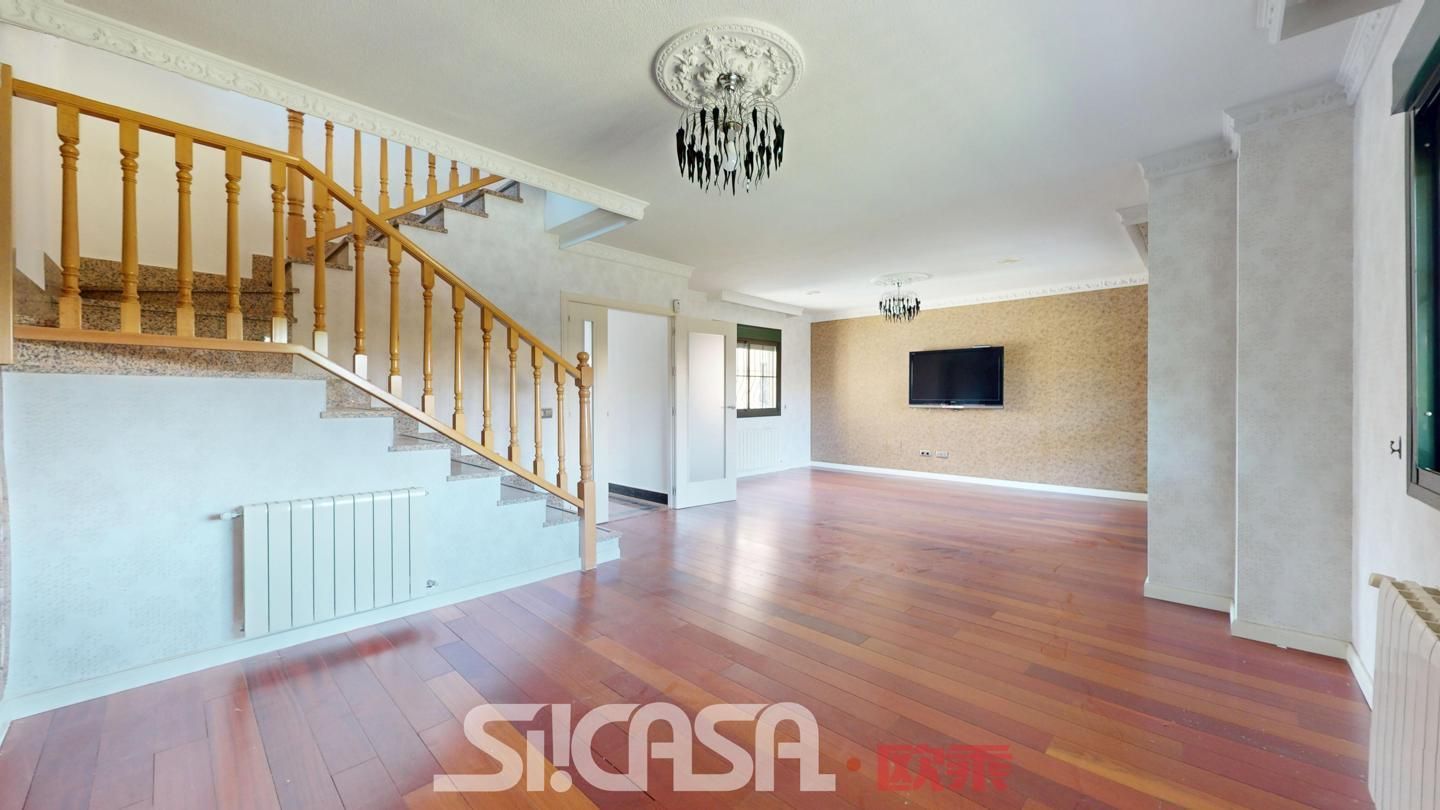 Sala d'estar de Casa adosada de lloguer en Illescas amb Aire condicionat, Calefacció i Jardí privat