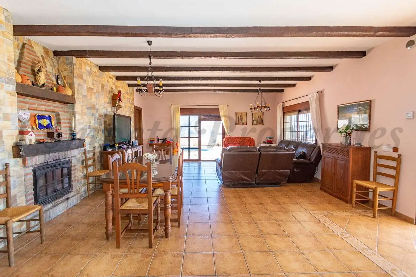Casa amb piscina en venda a Árchez, imagen 5