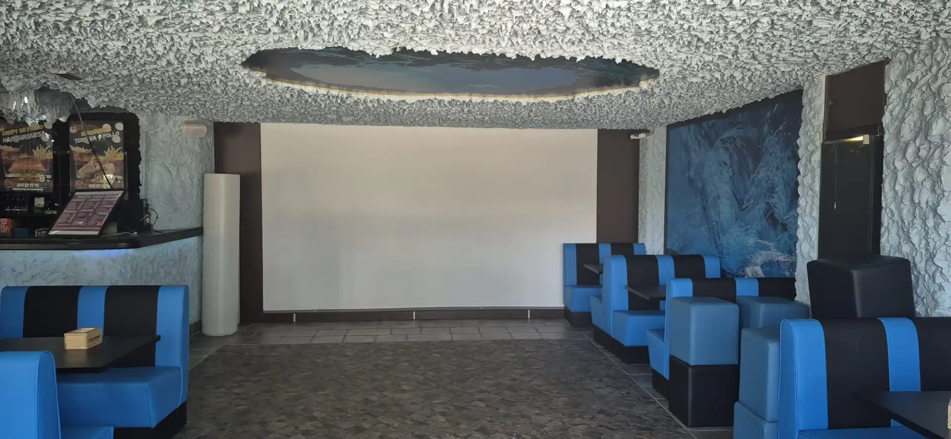 Commercial properties for sale in El Portil  with Air Conditioner, Furnished and Internet