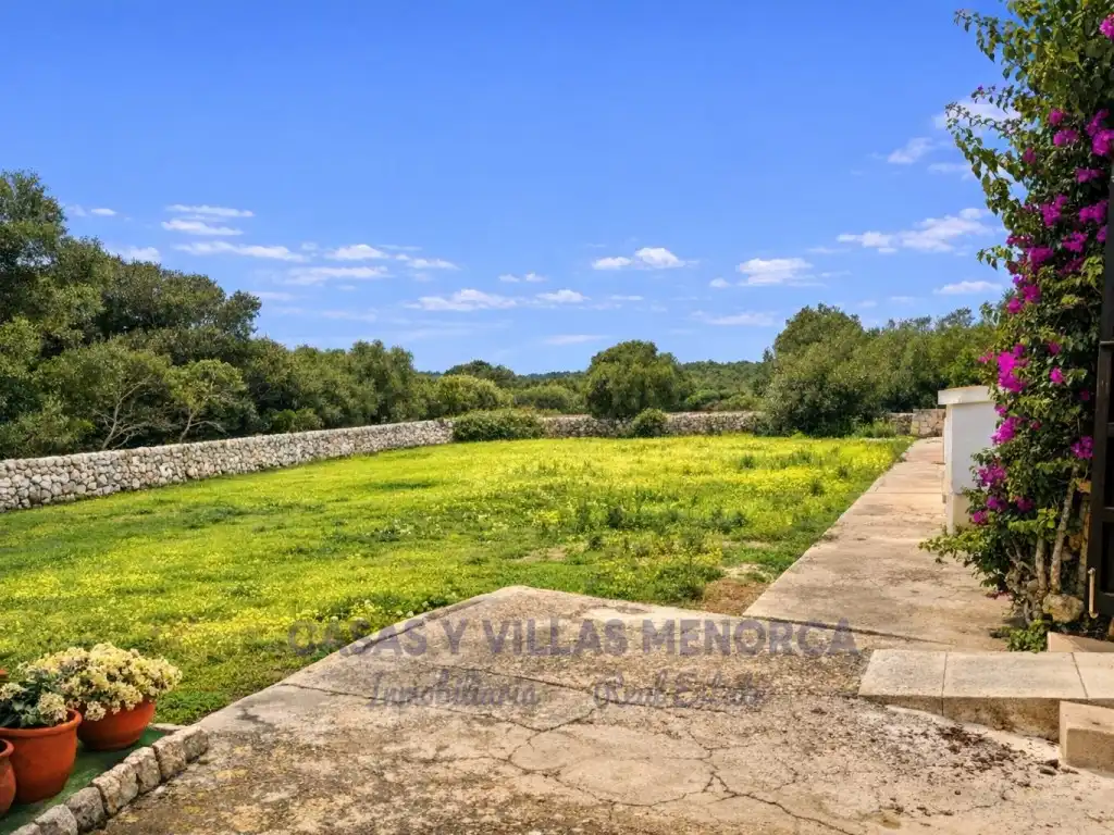 Finca rústica en venda en Sant Lluís amb Jardí privat, Terrassa i Piscina
