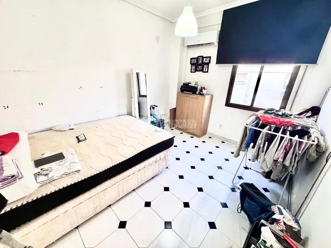 Bedroom of Flat for sale in Córdoba  with Air Conditioner, Heating and Terrace