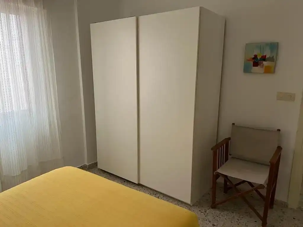 Dormitori de Pis de lloguer en Motril amb Aire condicionat i Balcó