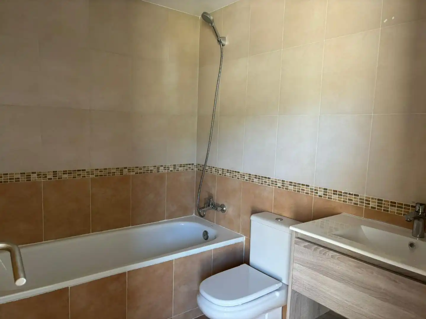 Badezimmer von Wohnung zur Miete in Sant Vicenç de Castellet, Barcelona