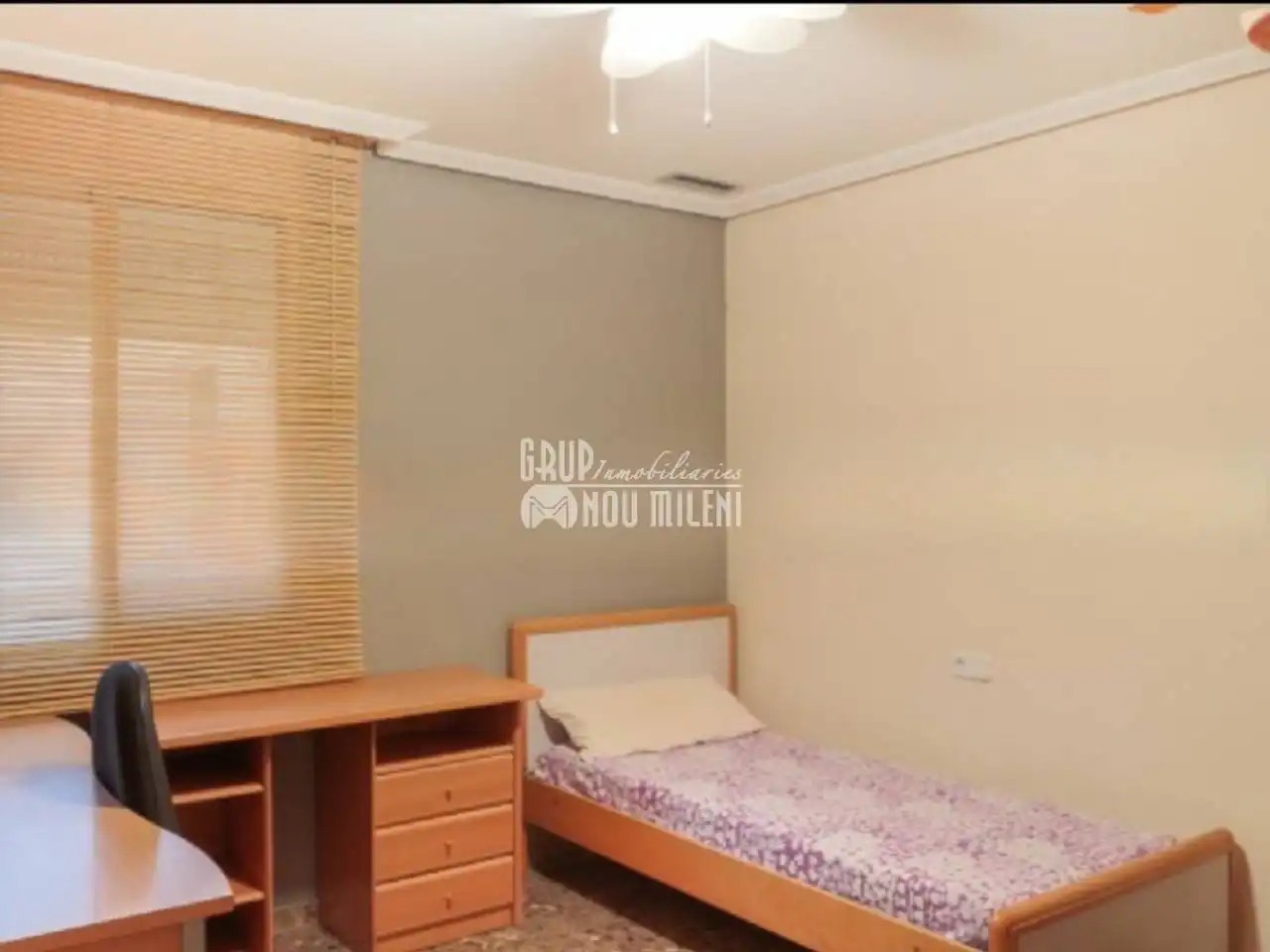 Habitación de Piso de alquiler en Massanassa con Aire acondicionado, Terraza y Amueblado