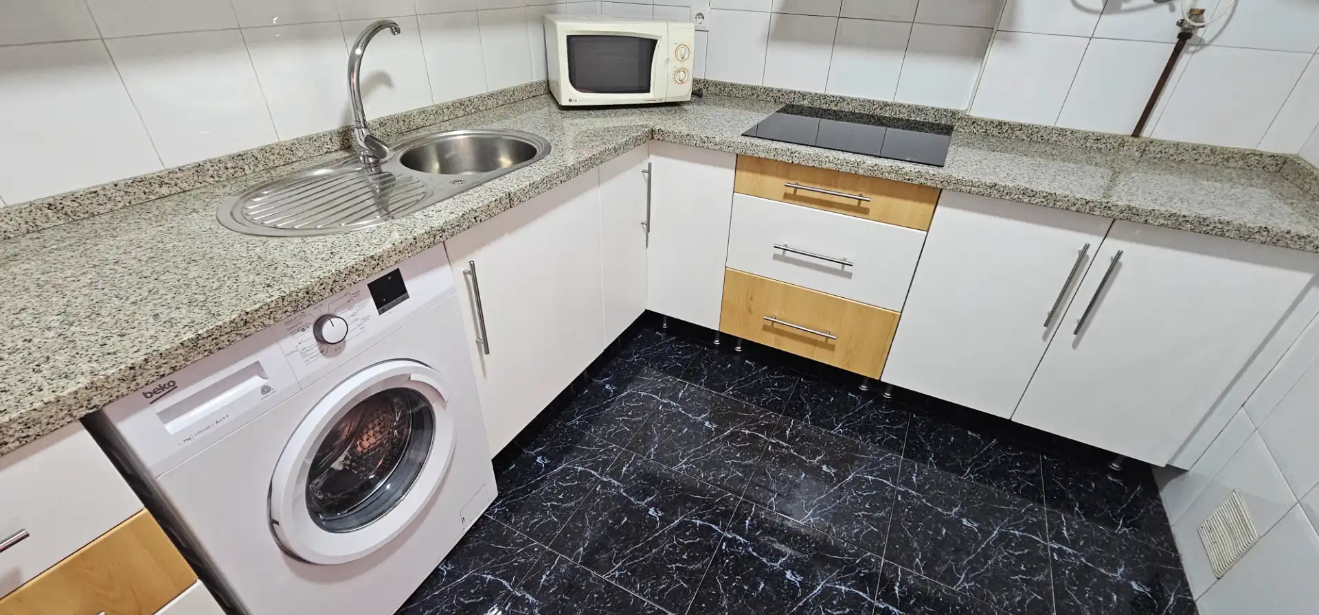 Kitchen of Duplexes for sale in Maracena  with Air Conditioner, Heating and Terrace