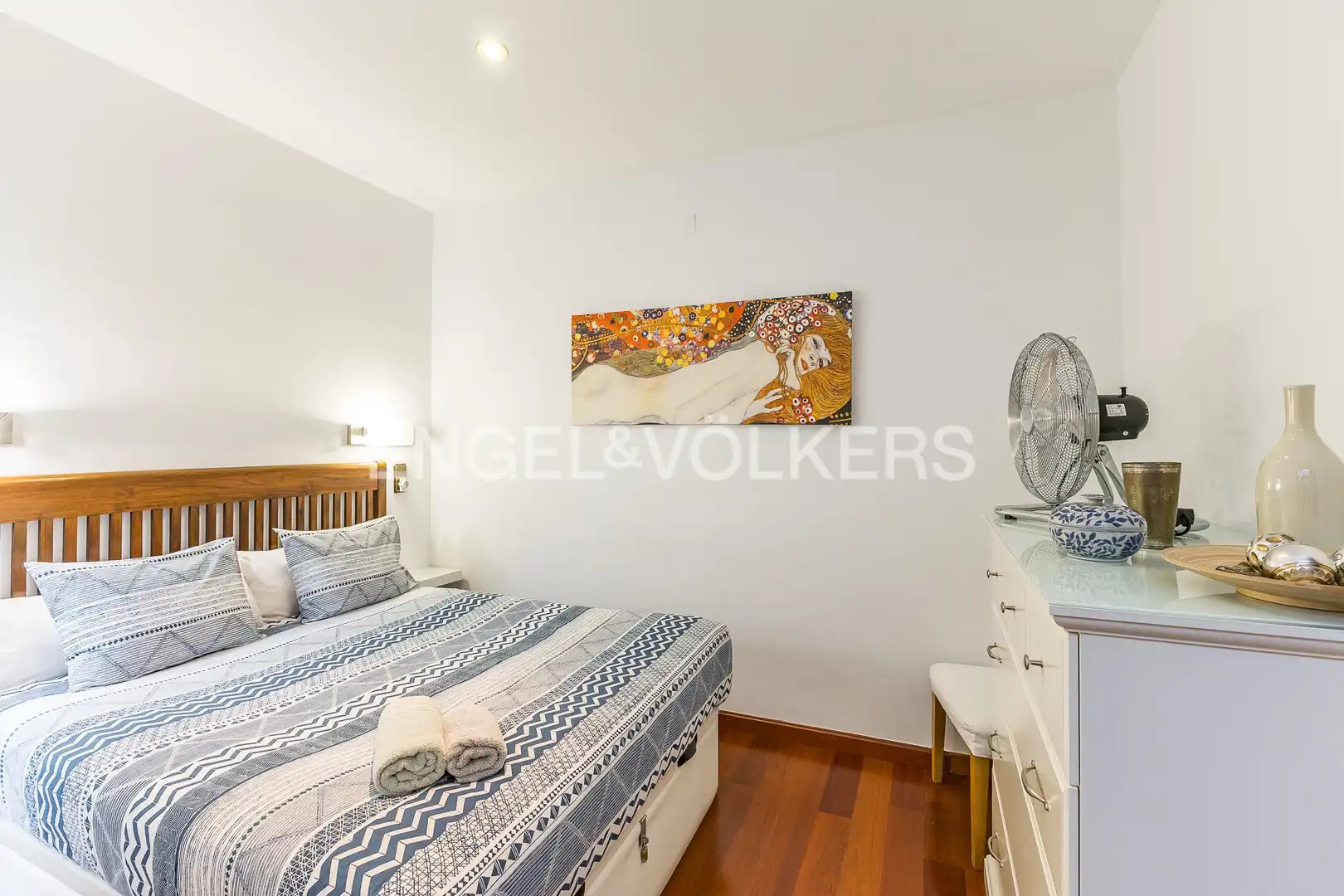 Bedroom of Flat for sale in Barcelona  with Air Conditioner, Heating and Parquet flooring