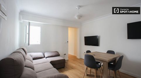 Foto 4 de Piso de alquiler en En Corts - Doctor Waksman, Valencia Capital