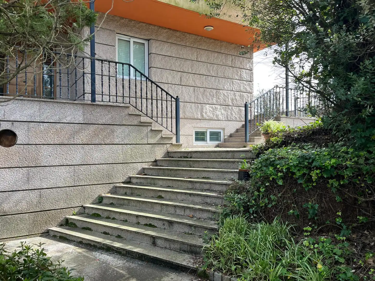Exterior view of Houses for sale in Vigo   with Private garden, Terrace and Swimming Pool