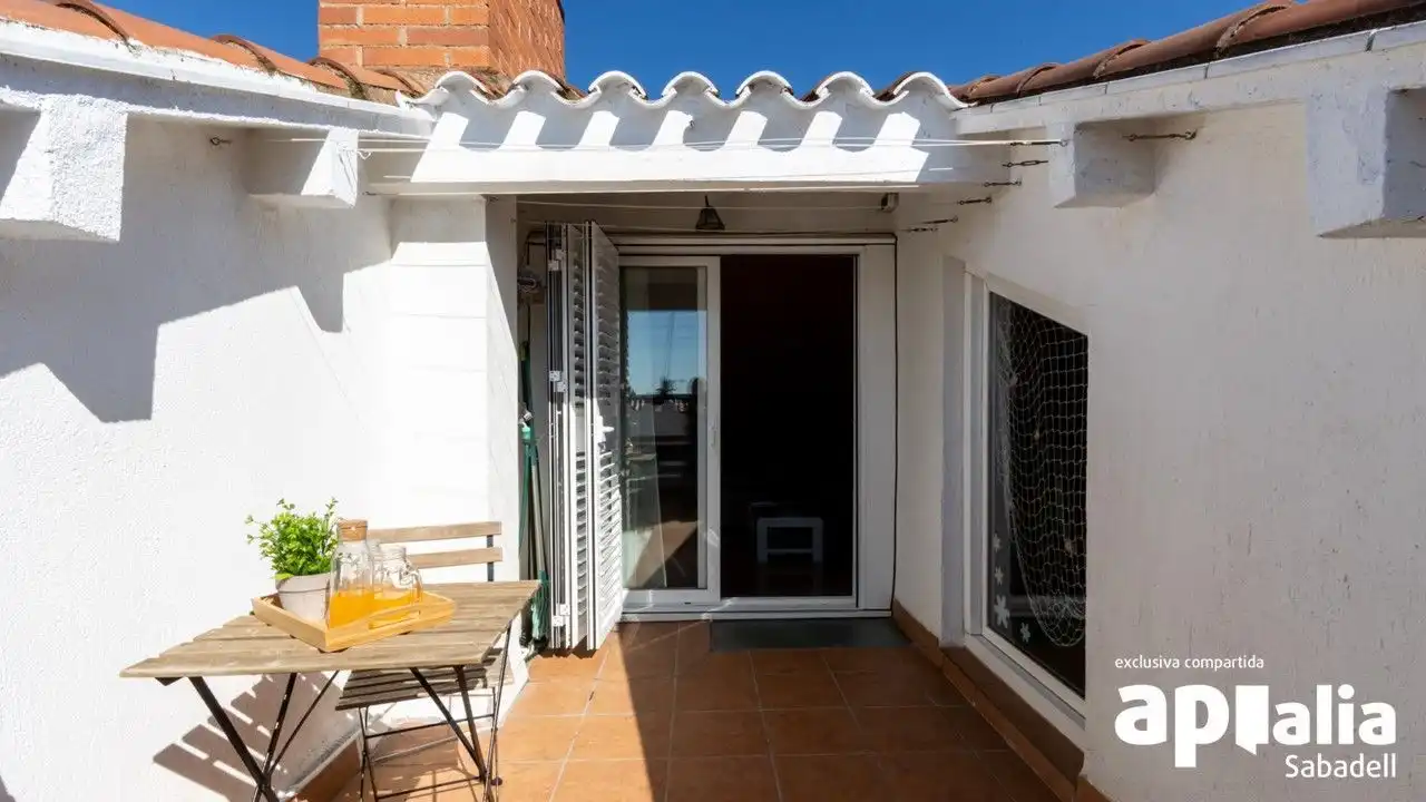 Terrassa de Casa o xalet en venda en Terrassa amb Aire condicionat, Calefacció i Jardí privat
