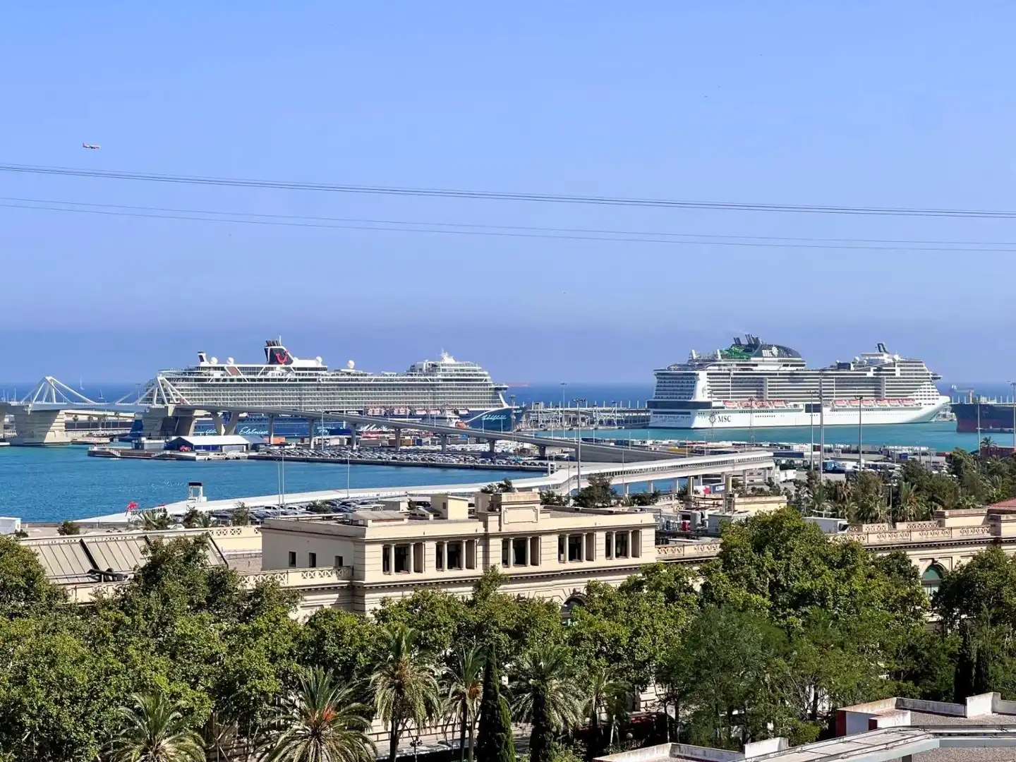 Vista exterior de Àtic en venda en Barcelona amb Aire condicionat, Calefacció i Alarma