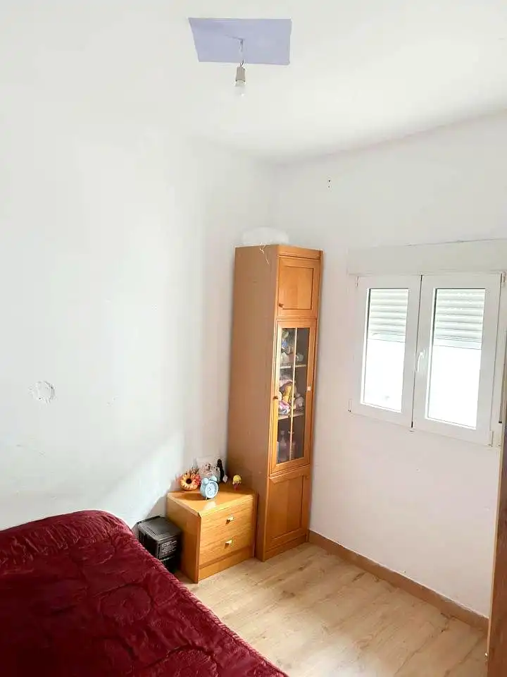 Bedroom of Apartments for sale in  Logroño