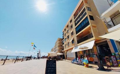 Vista exterior de Apartament en venda en Guardamar del Segura amb Terrassa i Balcó