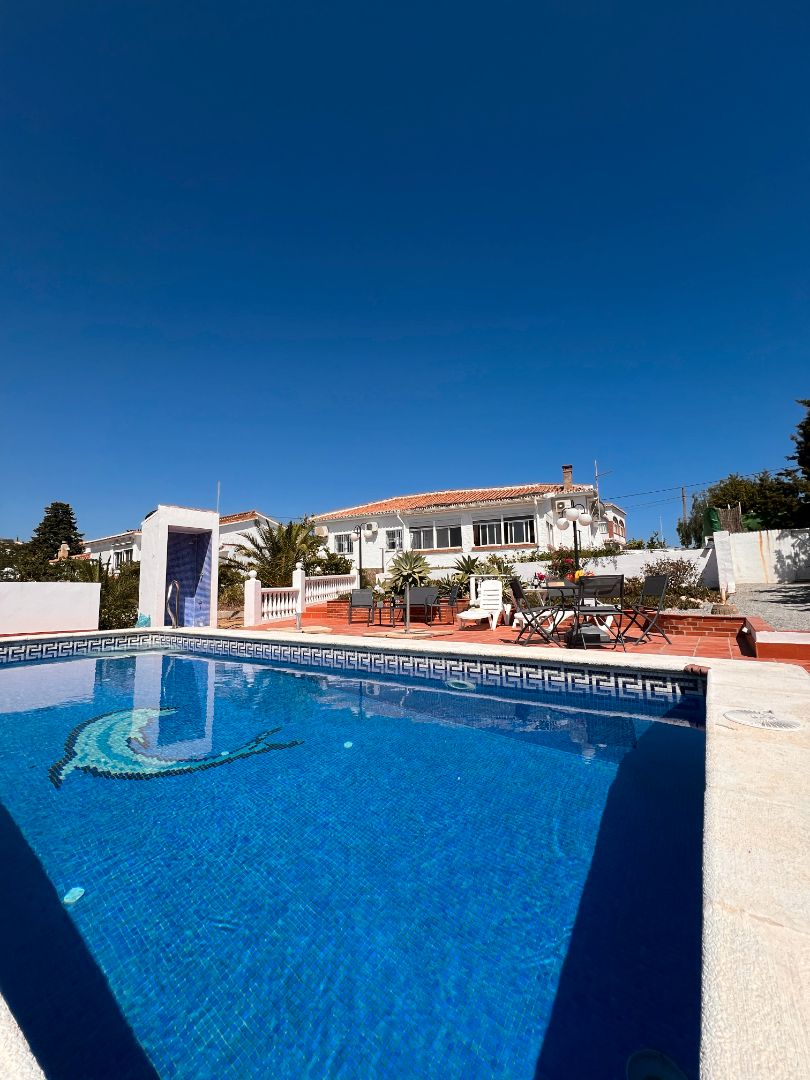 Swimming pool of House or chalet for sale in Torrox  with Air Conditioner, Private garden and Terrace