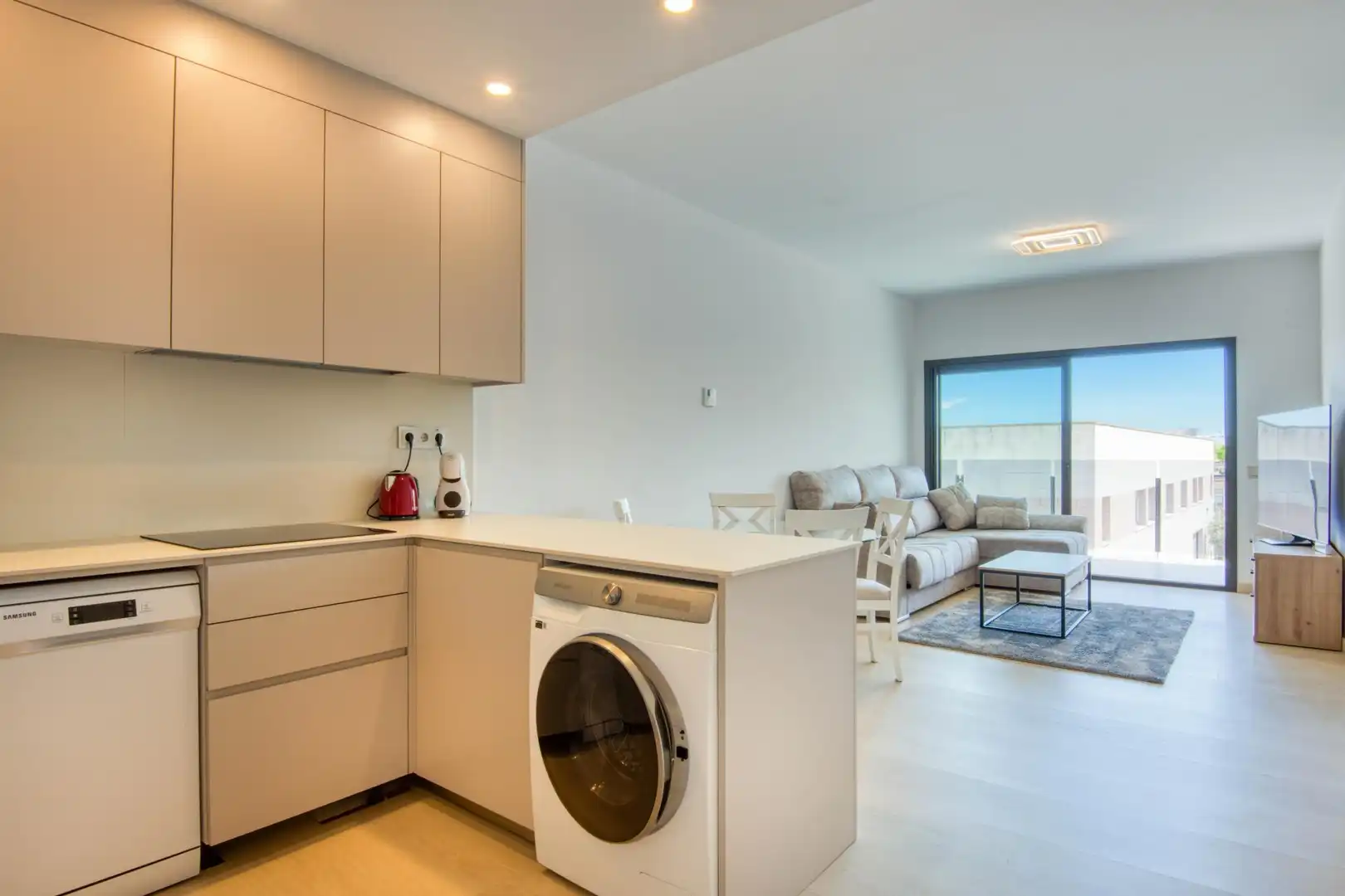 Appartement compact avec piscine à vendre à Carrer Luxemburg 34, imagen 6