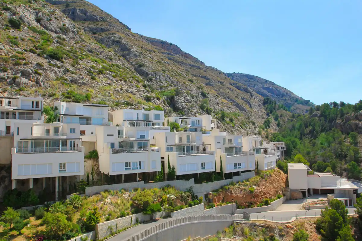 Detached house with pool for sale in Altea