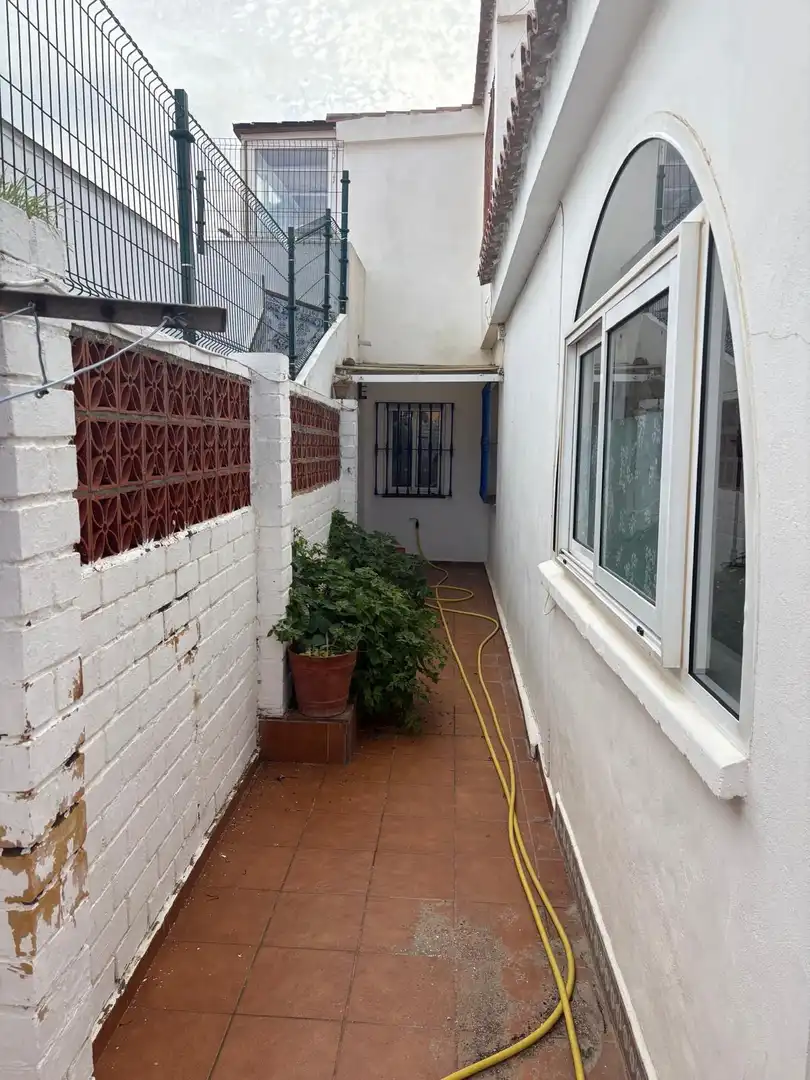 Exterior view of Houses for sale in Algeciras