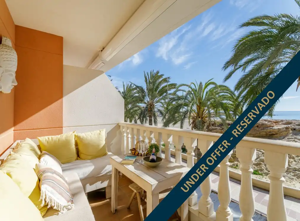 Außenansicht von Wohnungen zum Verkauf in El Campello mit Klimaanlage, Terrasse und Möbliert