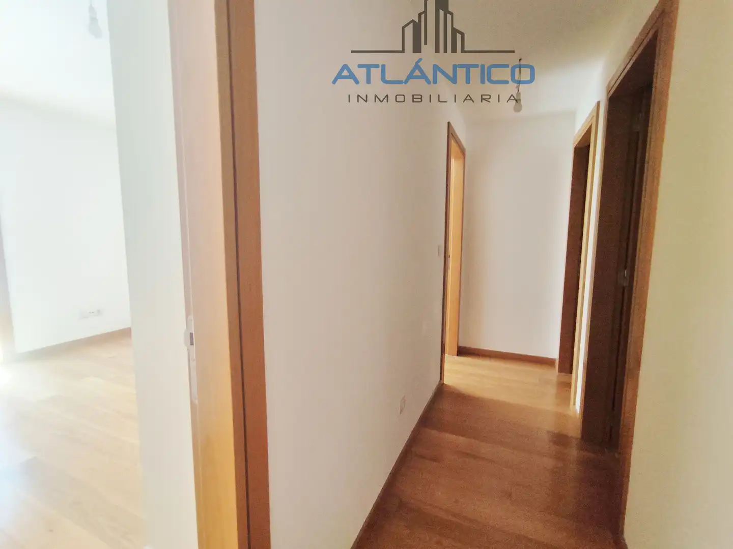 Piso en venta en A Coruña Capital  con Calefacción, Trastero y Horno