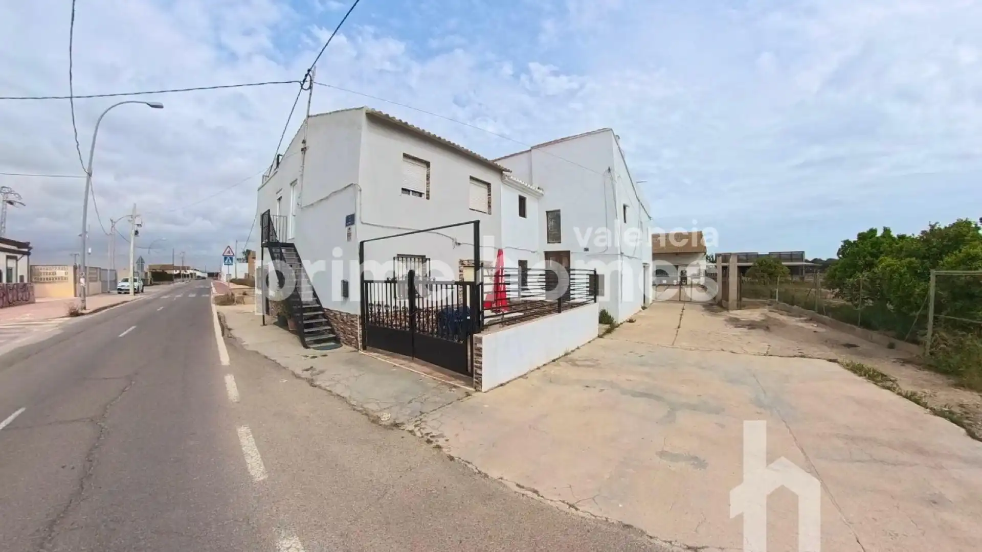 Vista exterior de Casa o chalet en venta en Valencia