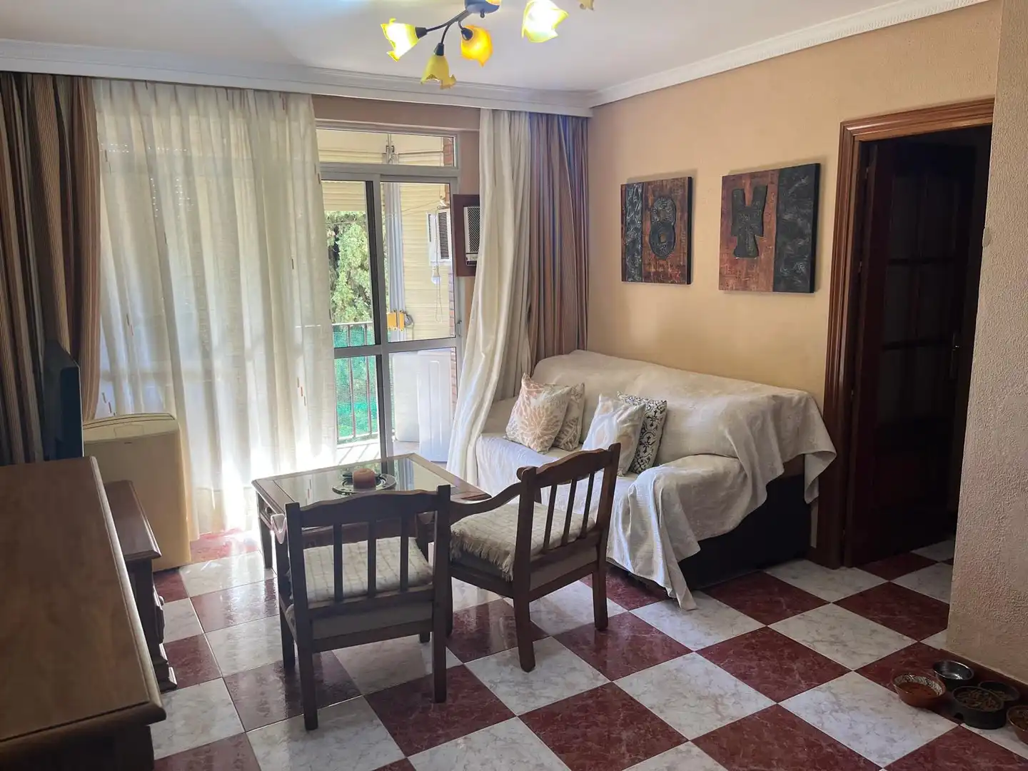 Habitación de Piso en venta en Mairena del Aljarafe con Trastero y Balcón