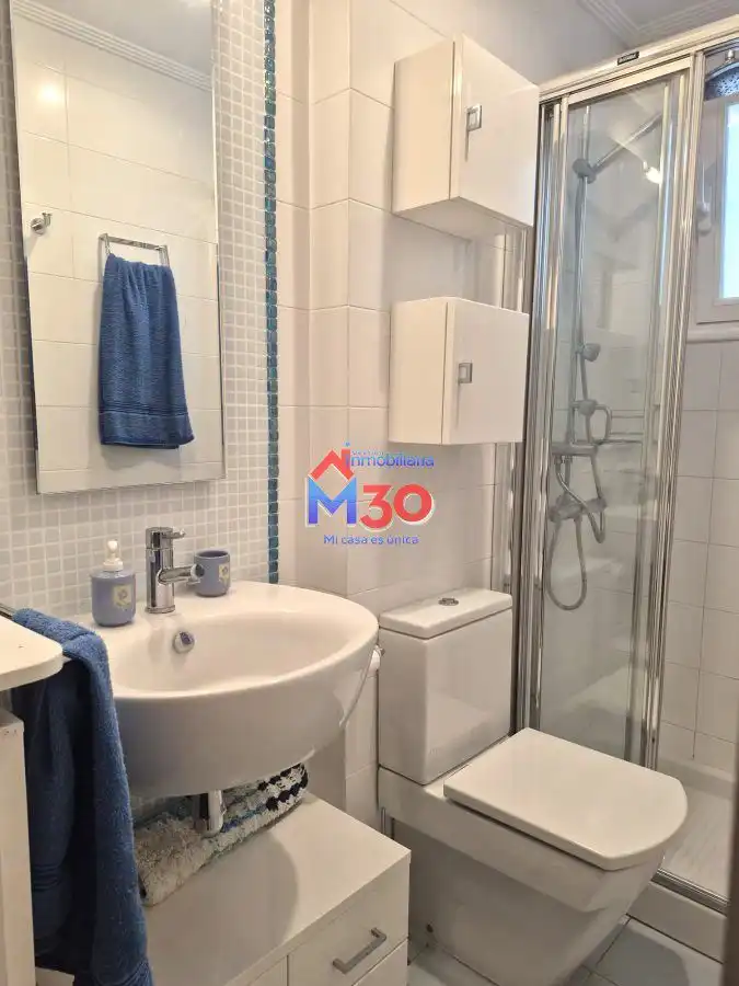 Bathroom of Flat for sale in Miranda de Ebro  with Heating and Terrace