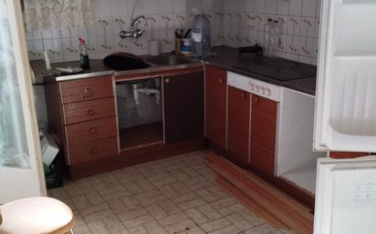 Kitchen of Flat for sale in Berga  with Furnished and Balcony