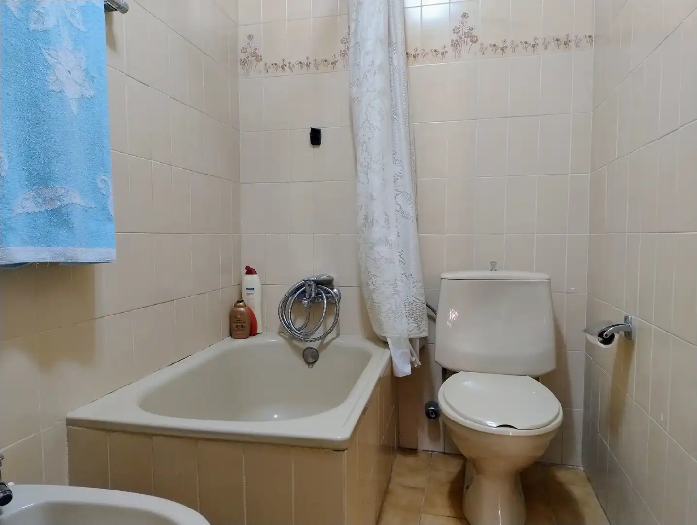 Baño de Piso en venta en Lugo con Terraza, Trastero y Amueblado