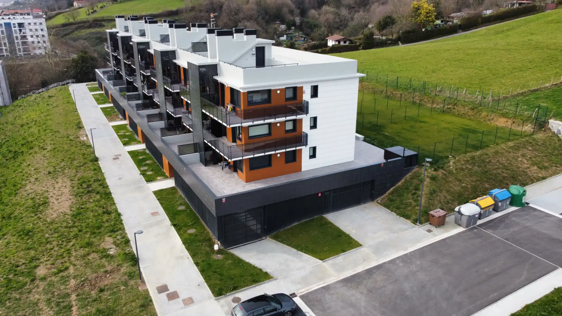 Außenansicht von Garage zum Verkauf in Lezo