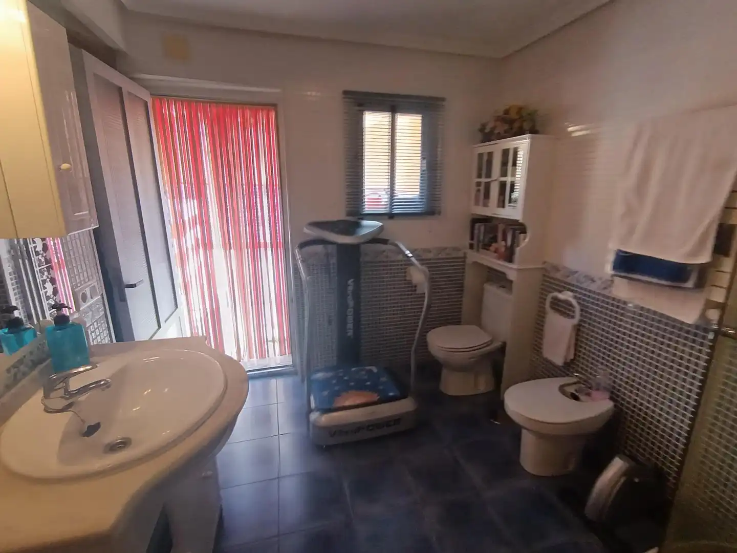 Bany de Casa o xalet en venda en Puertollano amb Aire condicionat, Calefacció i Moblat