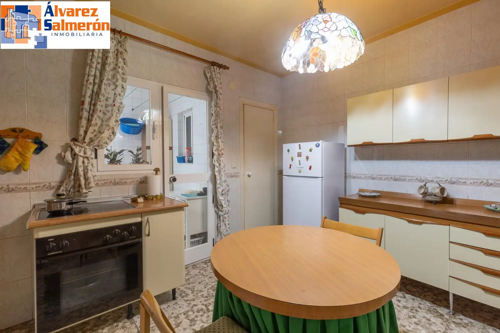 Cocina de Piso en venta en Granada