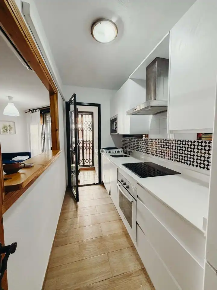 Cocina de Apartamento en venta en Zahara de los Atunes con Jardín privado, Terraza y Trastero