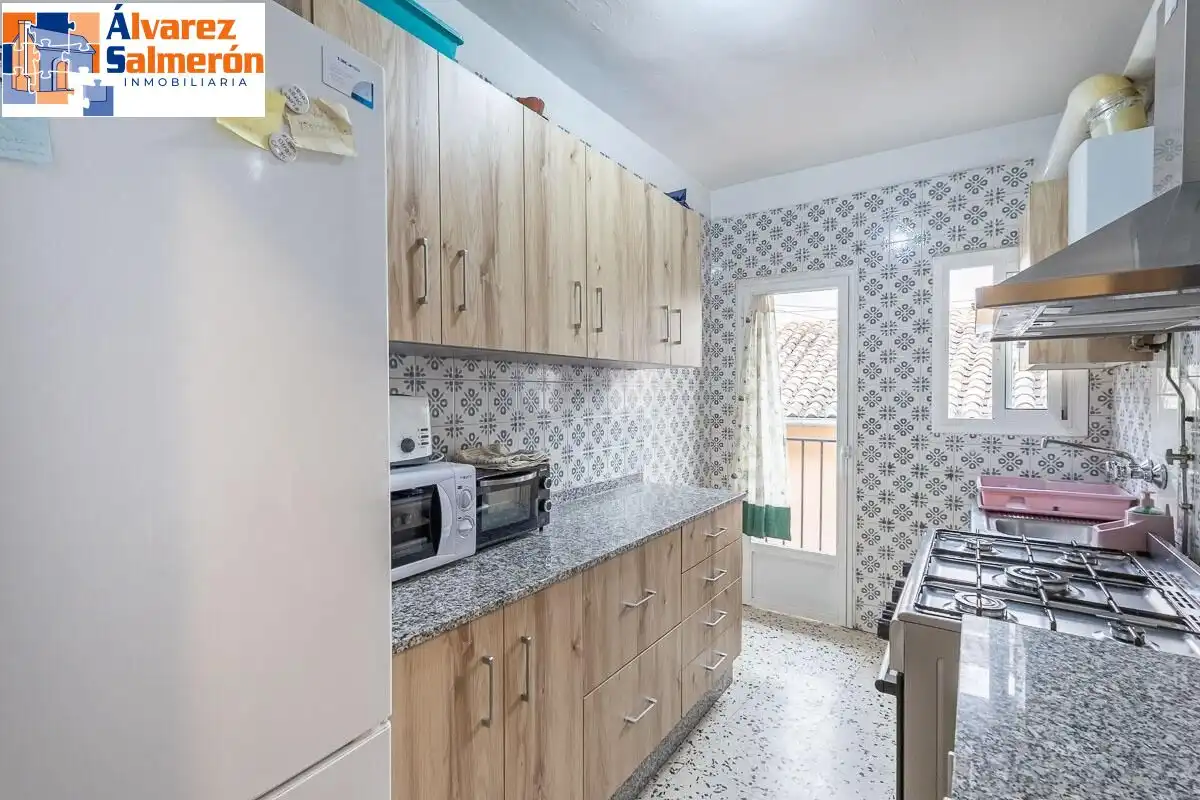 Flat for sale in Calle de las Caballerizas, Centro - Sagrario