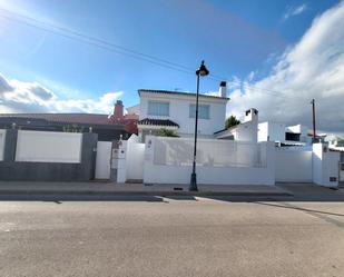 Vista exterior de Casa o xalet en venda en Castellón de la Plana / Castelló de la Plana amb Aire condicionat, Calefacció i Jardí privat