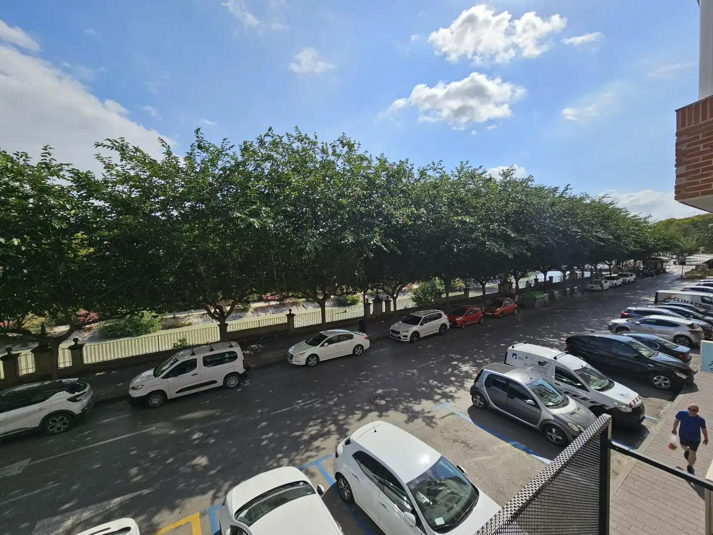 Parkplatz von Büro zur Miete in Murcia mit Klimaanlage und Möbliert