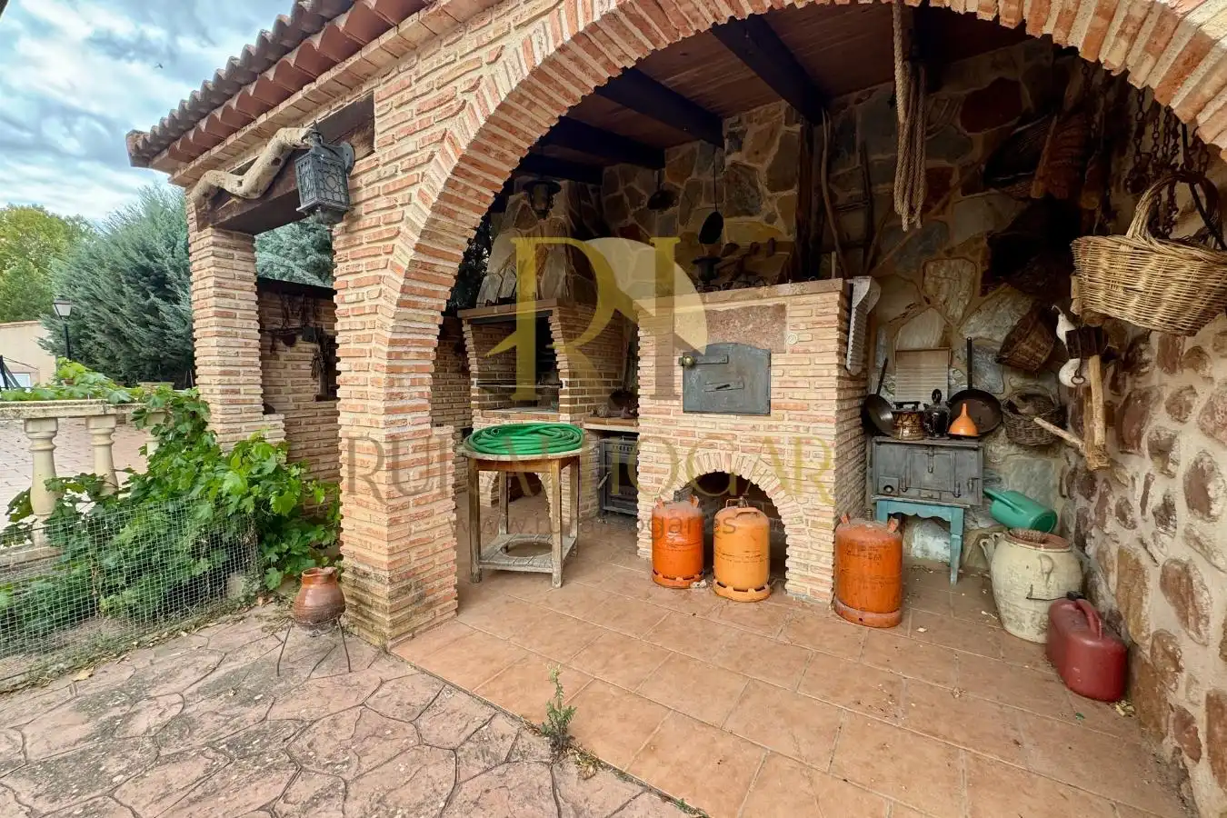 Exterior view of Houses for sale in Molina de Aragón  with Private garden, Parquet flooring and Storage room