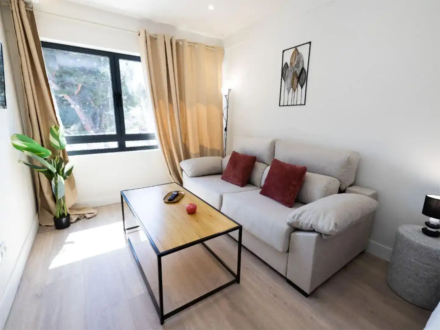 Sala de estar de Apartamento de alquiler en Madrid con Aire acondicionado y Amueblado
