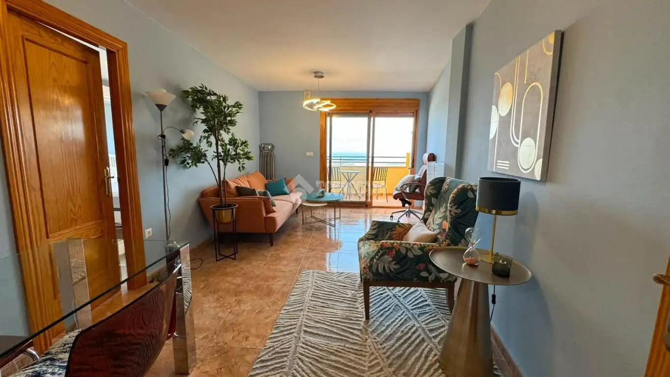 Sala de estar de Piso en venta en Polopos con Aire acondicionado y Balcón
