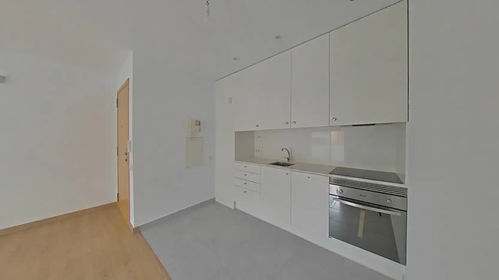Cuina de Pis en venda en Barcelona amb Terrassa i Balcó