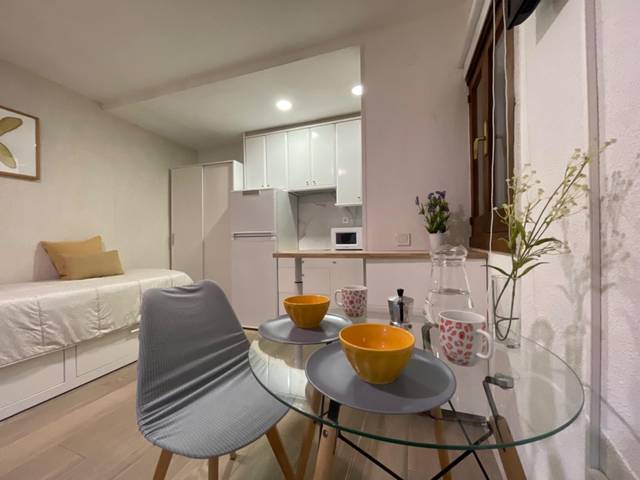 Estudio en Venta en Calle Calle del Oso en Embajadores - Lavapiés
