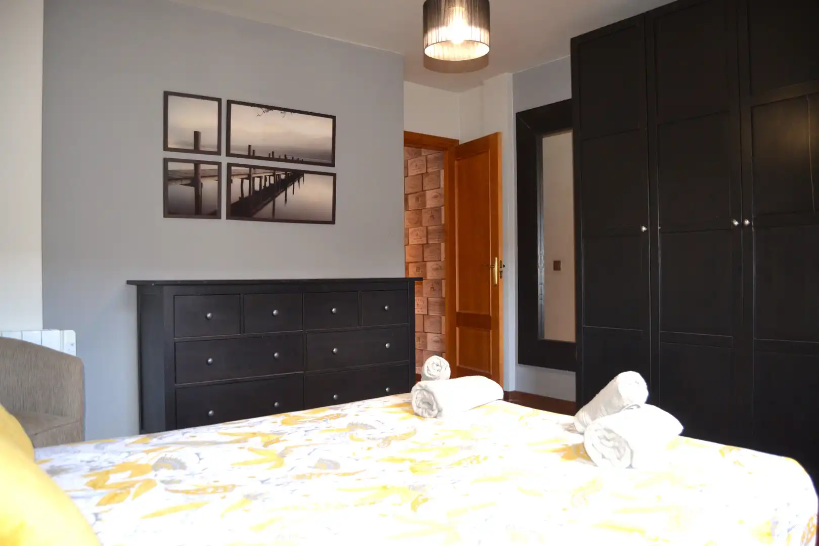 Bedroom of Houses for sale in Jaca  with Terrace, Furnished and Oven