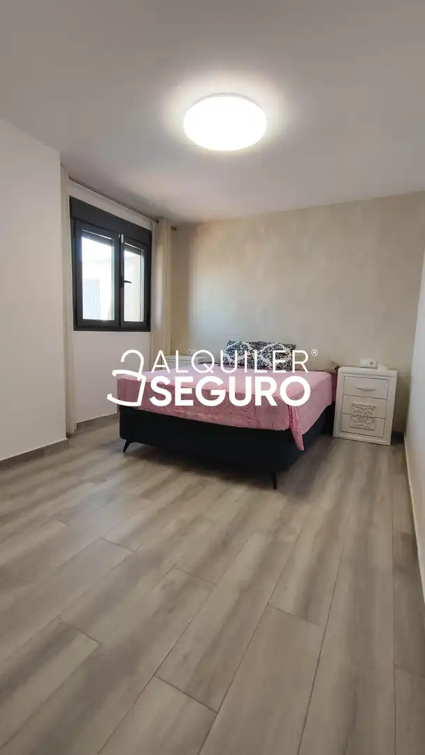 Schlafzimmer von Dachboden zur Miete in Sagunto / Sagunt mit Klimaanlage, Terrasse und Abstellraum
