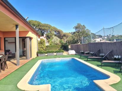 Piscina de Casa o xalet en venda en Lloret de Mar amb Aire condicionat, Calefacció i Jardí privat