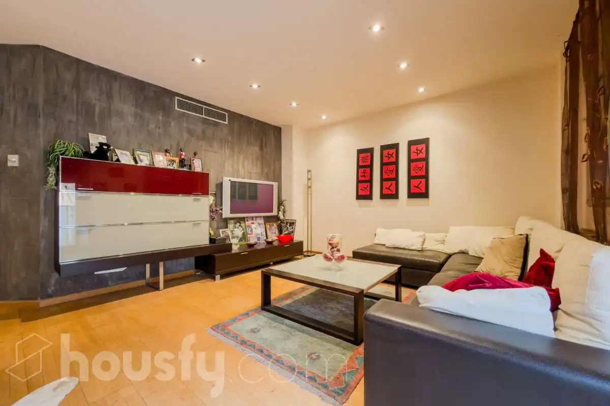 Piso en venta en CL DOCTOR TRUETA, La Vila Olímpica del Poblenou