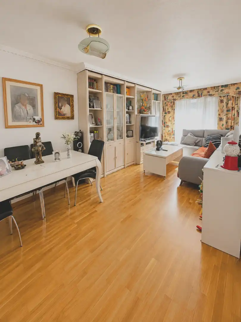 Sala de estar de Piso en venta en Ansoáin / Antsoain con Calefacción y Amueblado